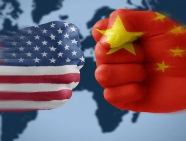 Κίνηση ματ από το Πεκίνο: Απείλησε να επιβάλει δασμούς στο αργό που εισάγει από τις ΗΠΑ